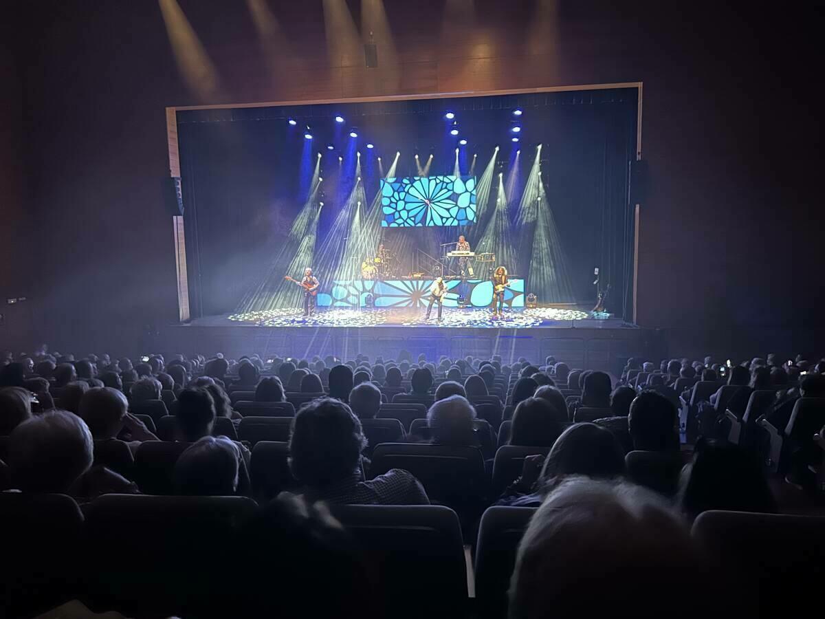 Fórmula V hizo cantar y bailar al público de l’Auditori