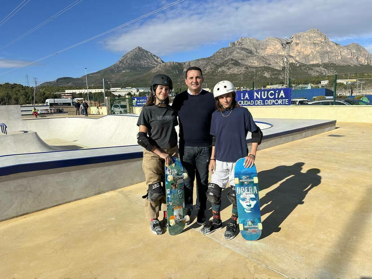 Los mejores skaters nacionales testean el nuevo skatepark de La Nucía