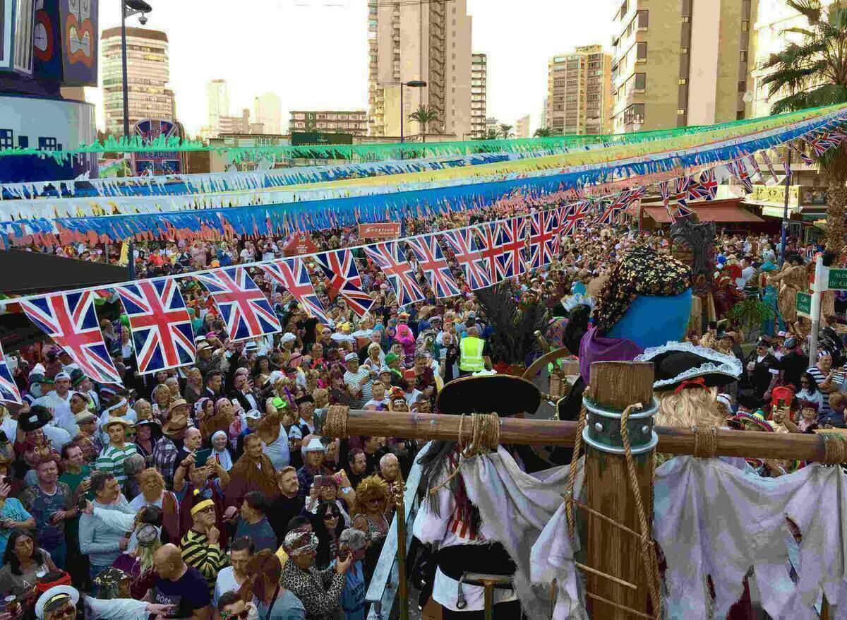 Benidorm espera m&aacute;s de 35.000 brit&aacute;nicos para celebrar el Fancy Dress