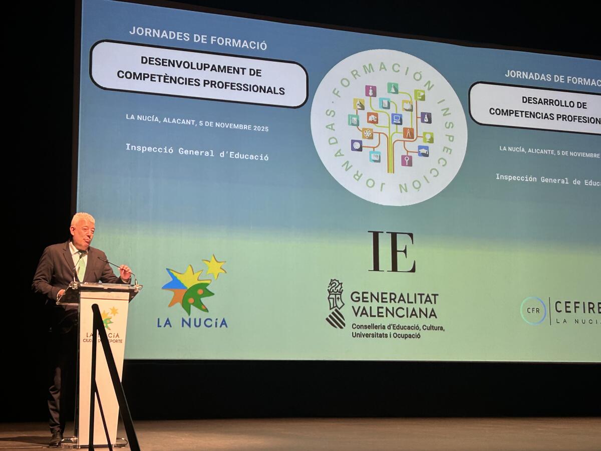 La Nucía acoge una jornada de formación para inspectores de educación de la Generalitat 