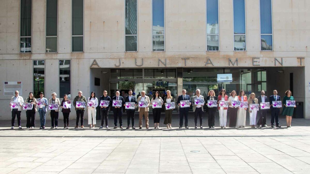 Benidorm condena el &uacute;ltimo crimen machista confirmado de una mujer en Sese&ntilde;a (Toledo) 