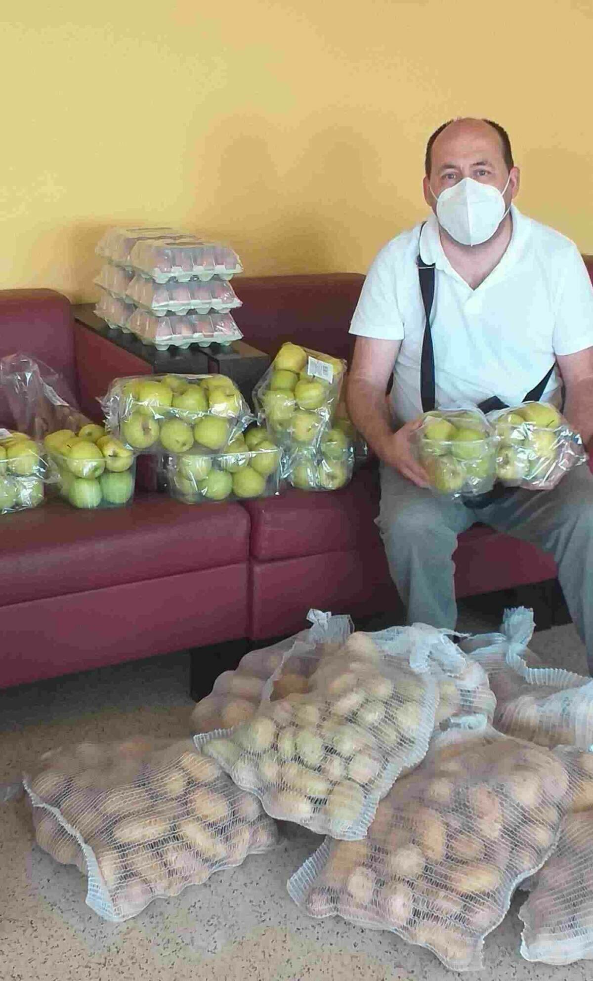 El Programa de Alimentos recibe donaciones de la Iglesia Evang&eacute;lica Holandesa y  Asociaci&oacute;n Eleos 