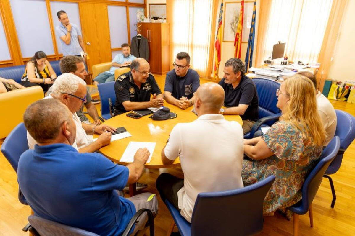 L’Alfàs coordina un dispositivo para la Nit de Sant Joan y recuerda la prohibición de encender hogueras en la playa