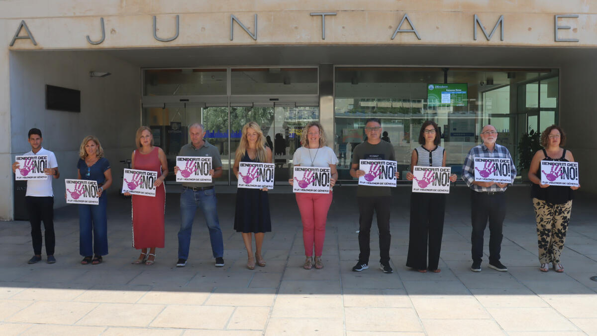 Benidorm condena el último asesinato machista cometido sobre una mujer de 78 años en la provincia de Navarra 