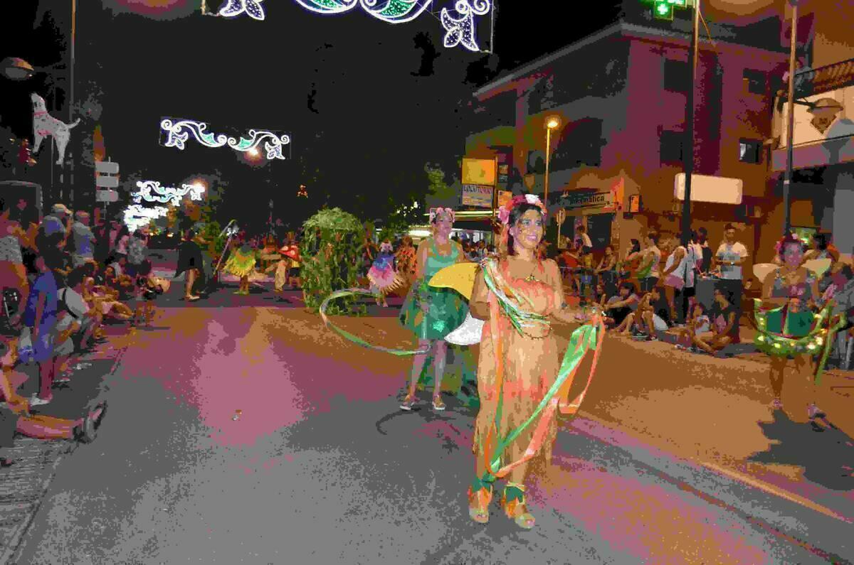 Cortes de calles y desv&iacute;os por Cabalgata de Disfraces de #LaNuciaEnFestes