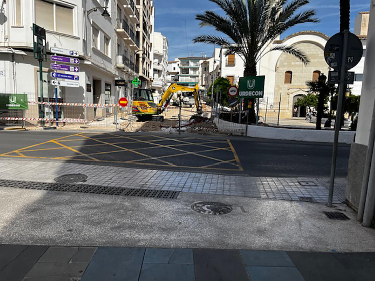 Las obras de Pont de Moncau se extienden a  la N-332 a la altura de &lsquo;Quatre Cantons&rsquo; 
