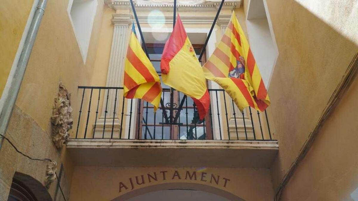 El Ayuntamiento de la Vila Joiosa agiliza el pago a empresas y proveedores para dar liquidez.