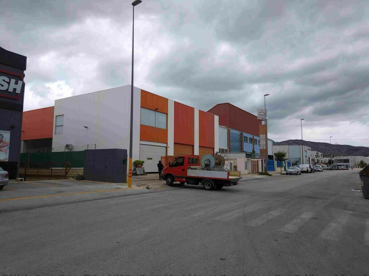 La Vila implantar&aacute; fibra &oacute;ptica y mejorar&aacute; los accesos, iluminaci&oacute;n, red de abastecimiento y seguridad del Pol&iacute;gono Industrial El Torres