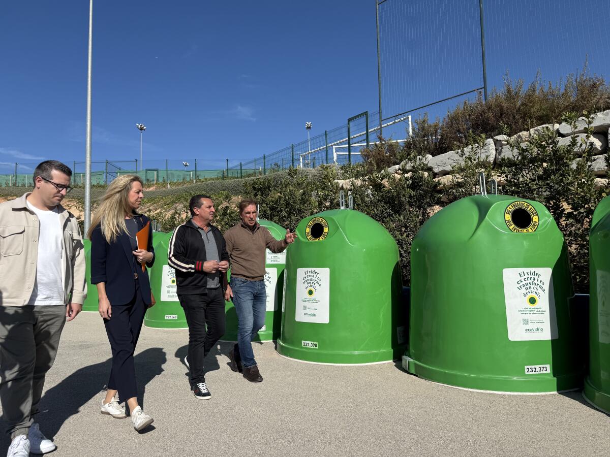 La Nucía refuerza el reciclaje con 56 nuevos contenedores de vidrio