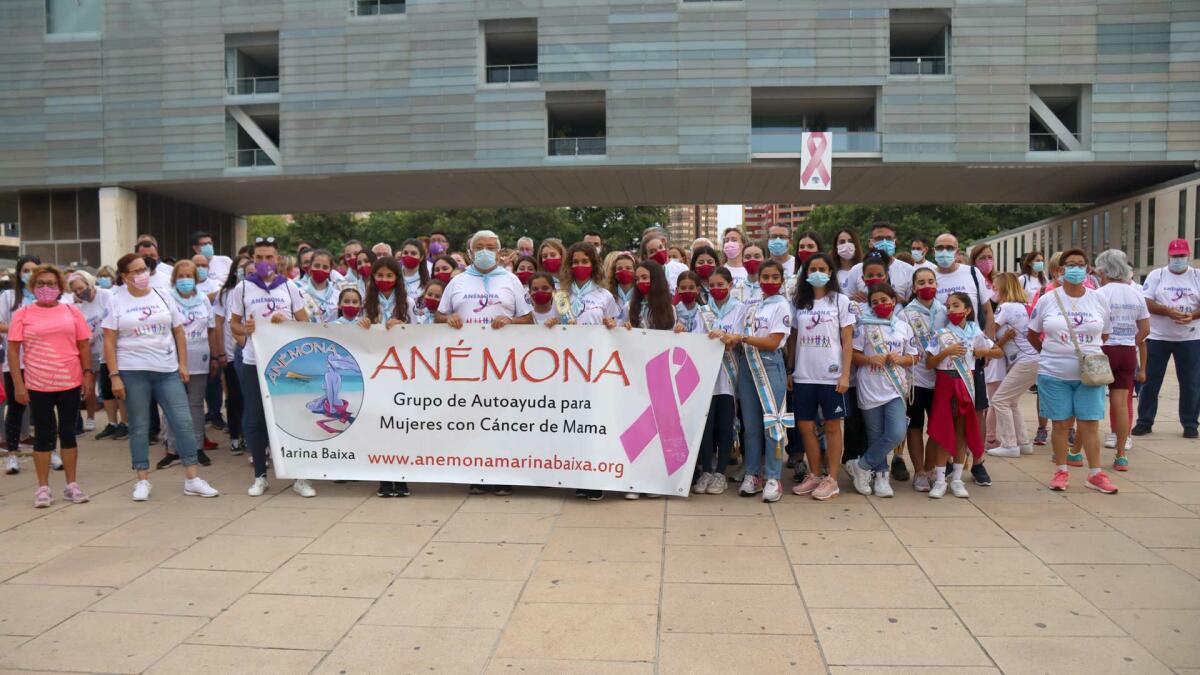 Unas 3.000 personas participan en la Marcha Solidaria de Anémona 