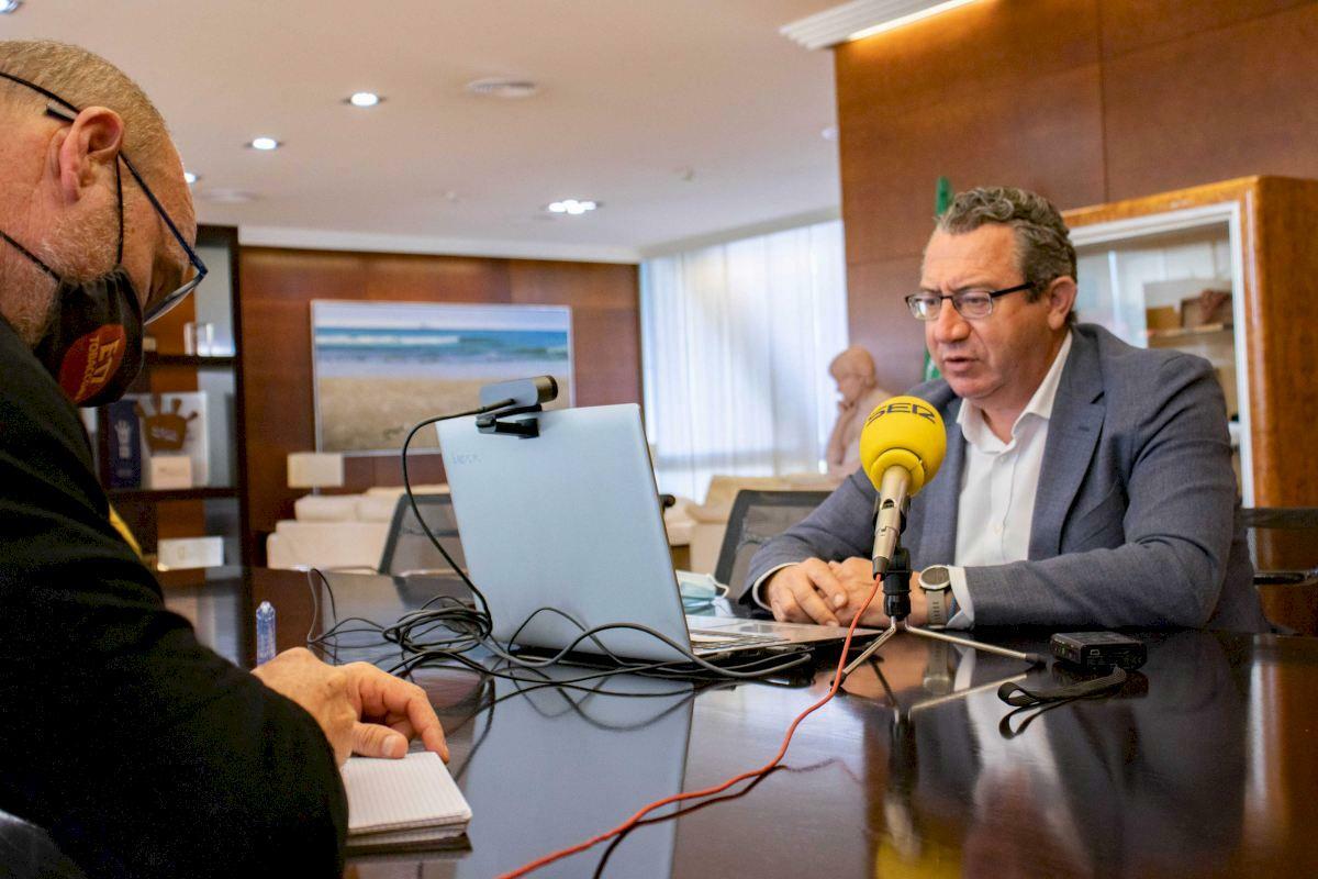 Ciudadanos pide al alcalde de Benidorm cumplir la normativa del uso de la mascarilla empezando por él mismo