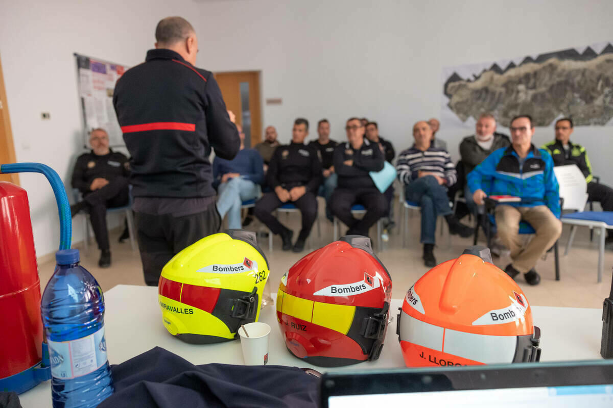 La Comisaría de Policía de l’Alfàs celebra una Jornada sobre Coordinación ante Incendios Forestales