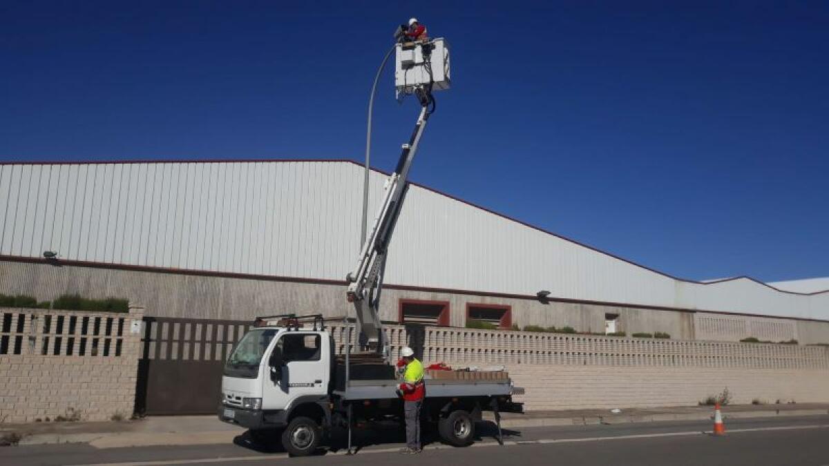 La Diputación destina 1,6 millones para ejecutar proyectos de eficiencia energética en 29 municipios de la provincia 