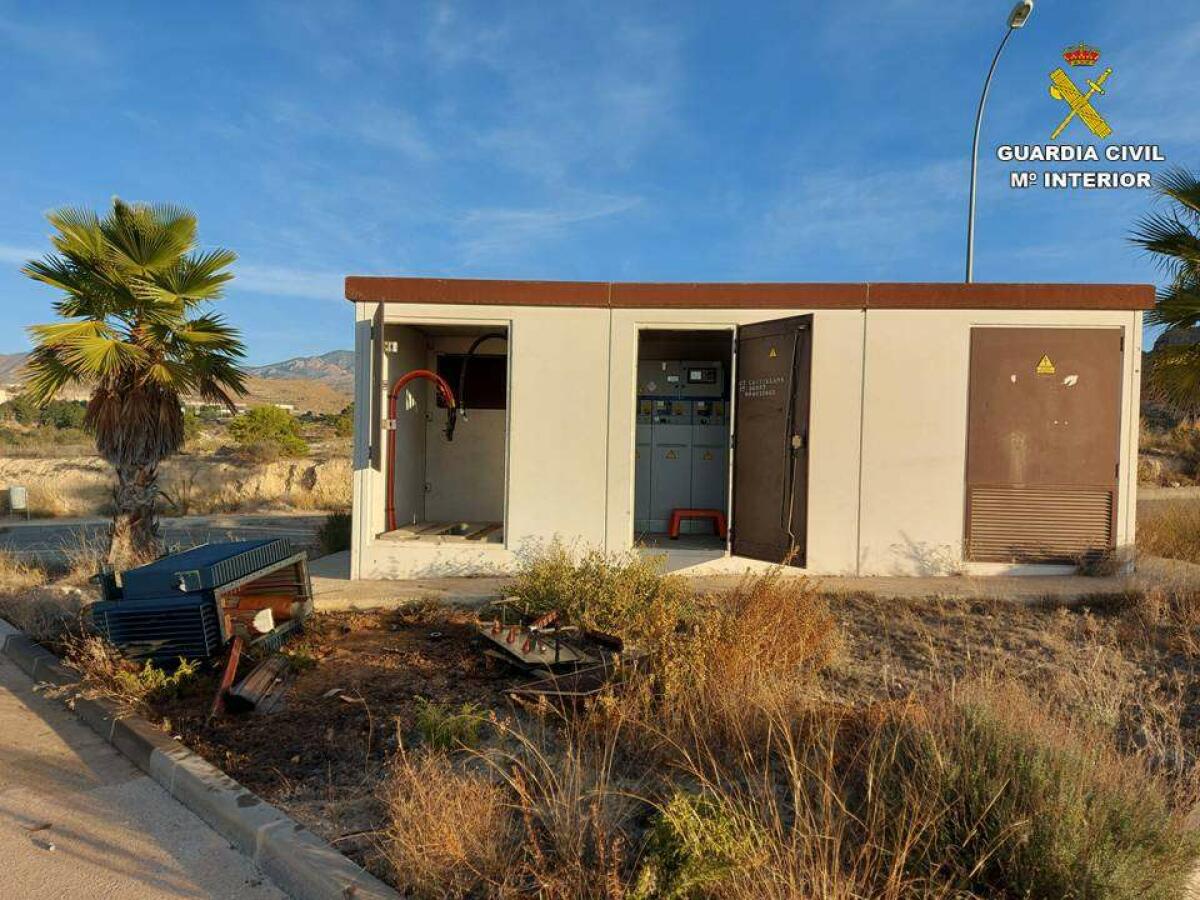 La Guardia Civil desmantela un grupo criminal que rob&oacute; casi dos toneladas de cobre a una misma empresa