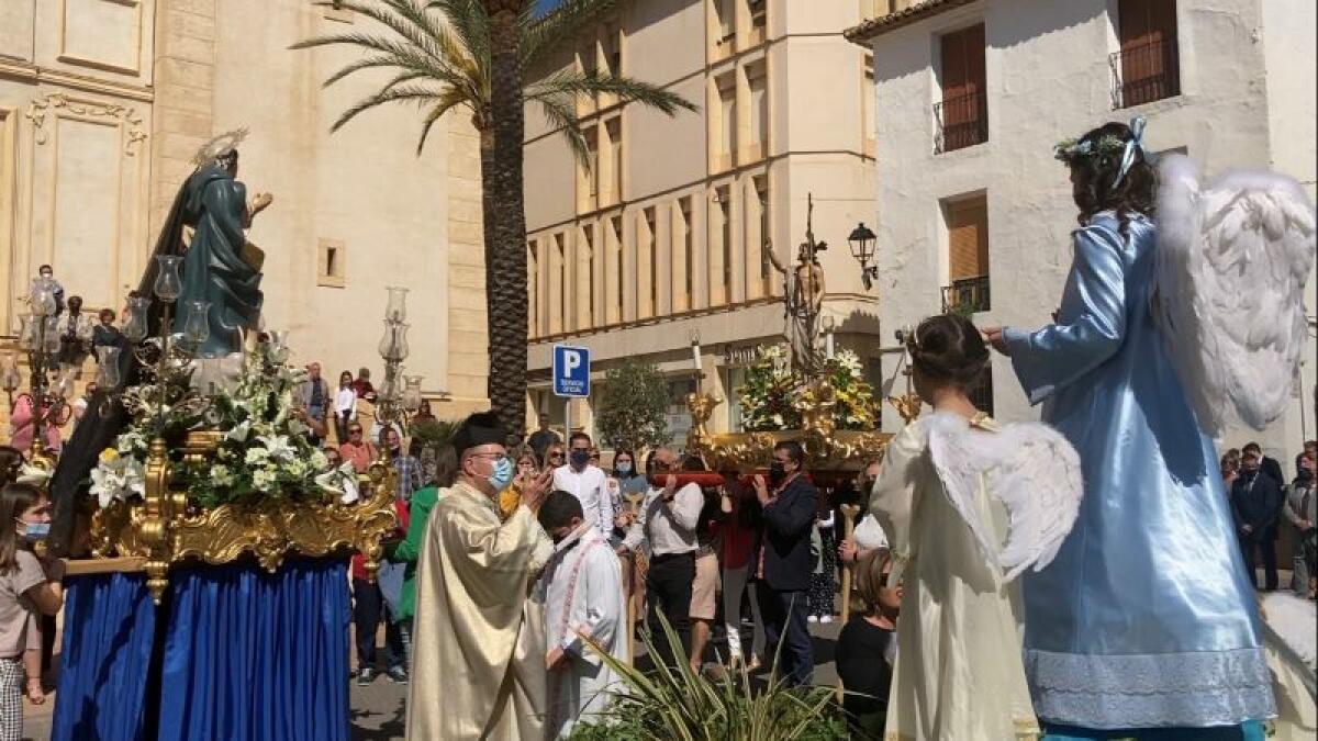 “L’Ambaixà” y la procesión del Encuentro cerraron la Semana Santa