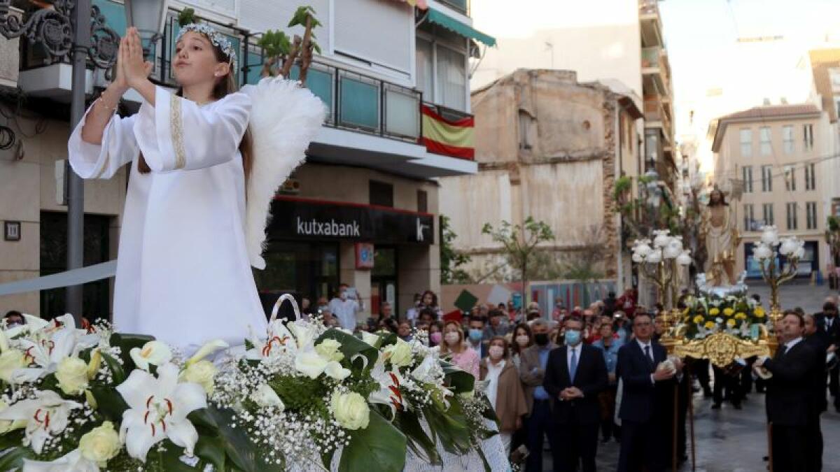 Con ‘l’Ambaixada de l’Àngel’, Benidorm despide los actos religiosos de su Semana Santa