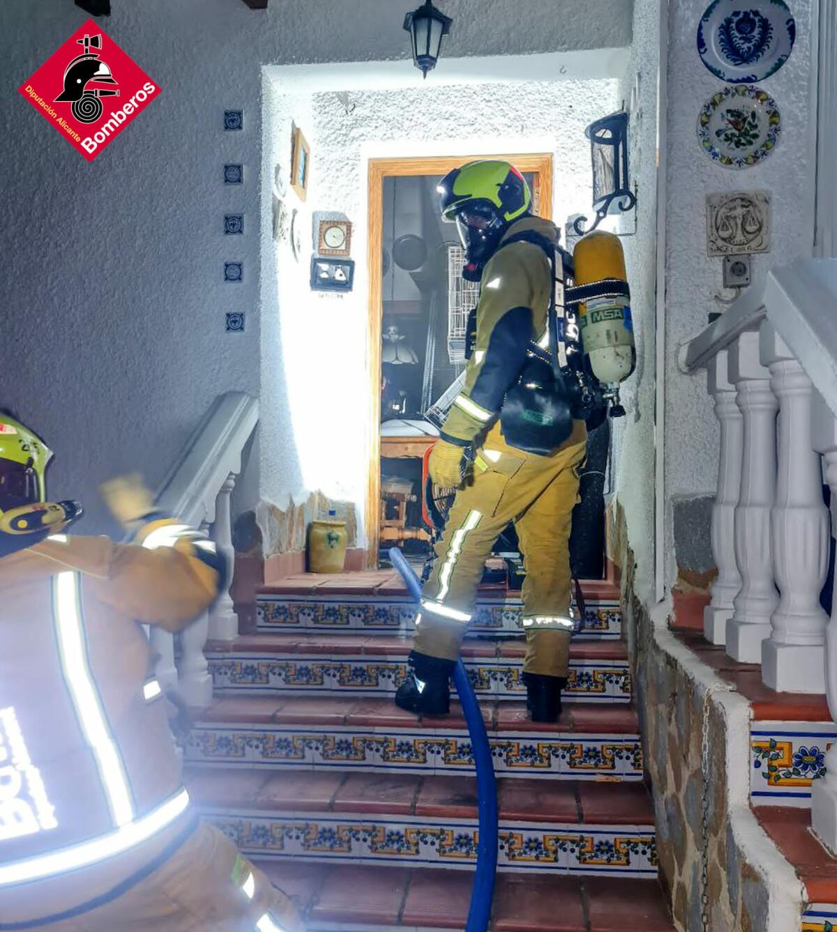 Se incendia una vivienda en L ´Alfàs del Pi.