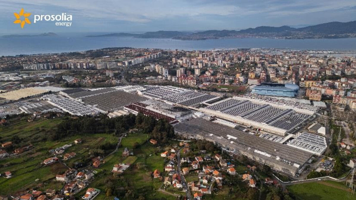 Stellantis Vigo y Prosolia Energy ponen en marcha la mayor planta solar fotovoltaica sobre cubierta de España destinada al autoconsumo