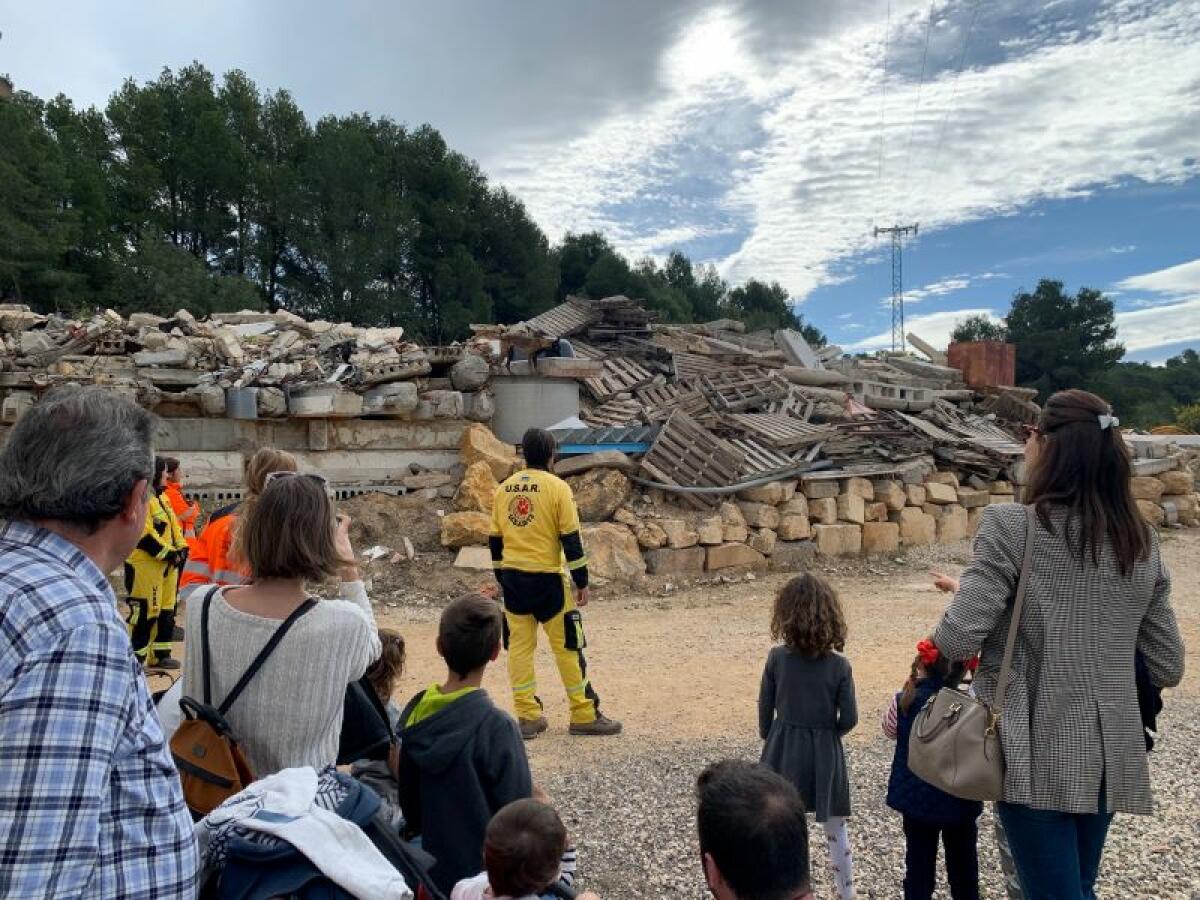 La Escuela Infantil Harmony visita el Campo de entrenamiento de Perros de Rescate