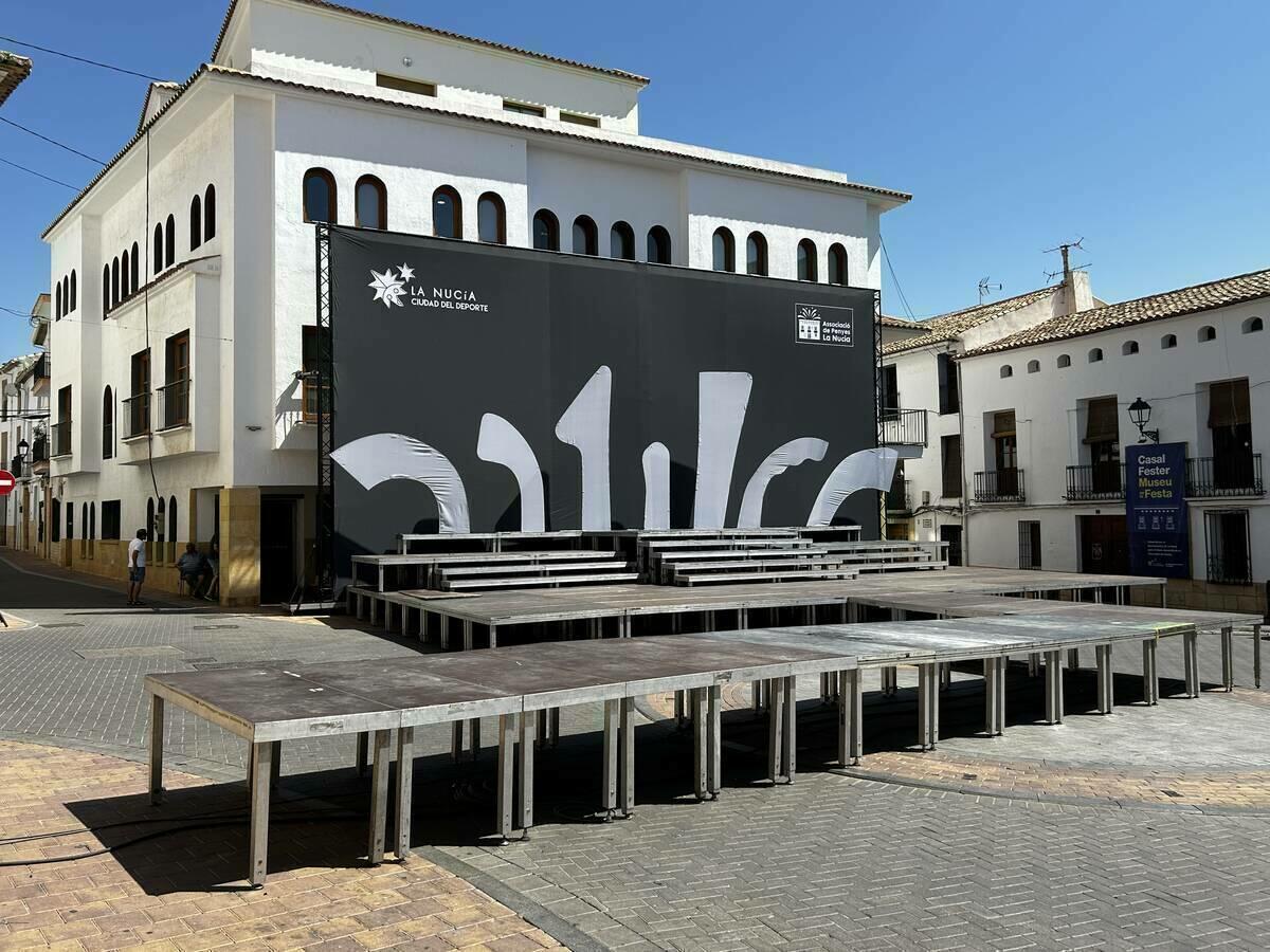 Andrea Jumilla se convertirá mañana en la 52ª reina de “les Festes d’Agost”  