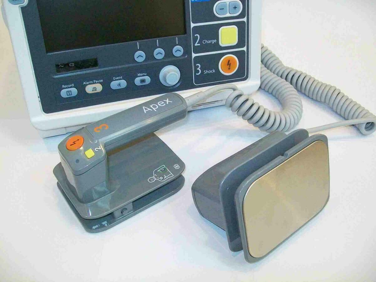 Deportes organiza cursos sobre el funcionamiento de desfibriladores para empleados p&uacute;blicos y personal de los clubs deportivos