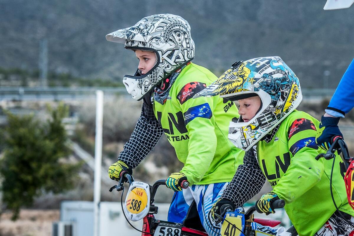 9 riders nucieros en la Copa Nacional  de BMX en El Campello
