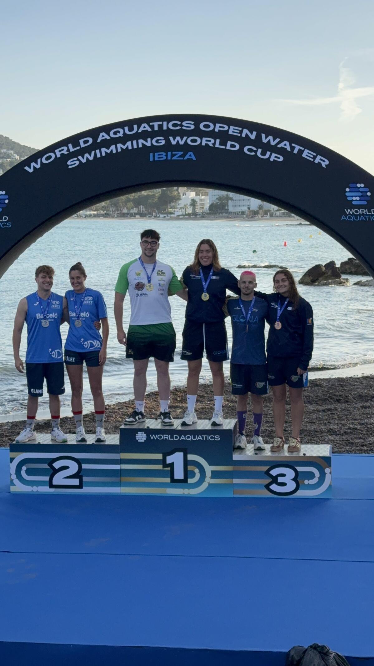 Miguel Bou &ldquo;repite&rdquo; oro nacional y oro en la Copa Mundo de Aguas Abiertas