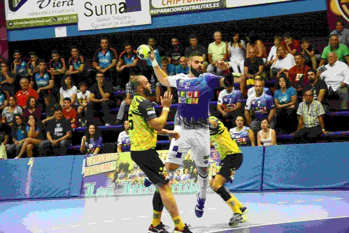 El Balonmano Benidorm recibe a un enrachado Bidasoa Ir&uacute;n