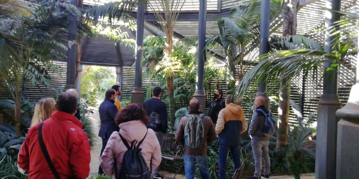 La actividad tenía una parte teórica donde se mostraron todas la novedades actuales y después se llevó a cabo un ejercicio práctico en los Jardines de L`Albarda