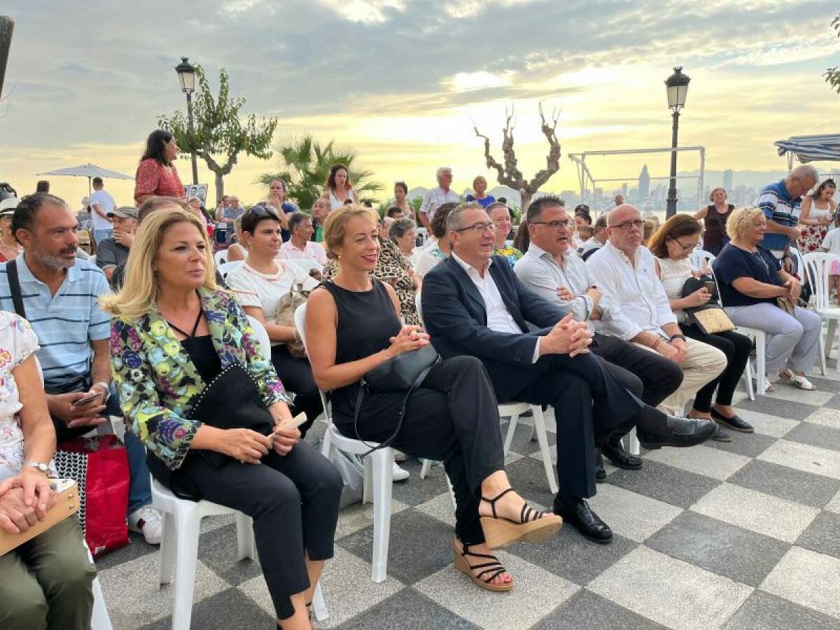 La ‘xirimita’ y las danzas tradicionales toman el Castell de Benidorm 