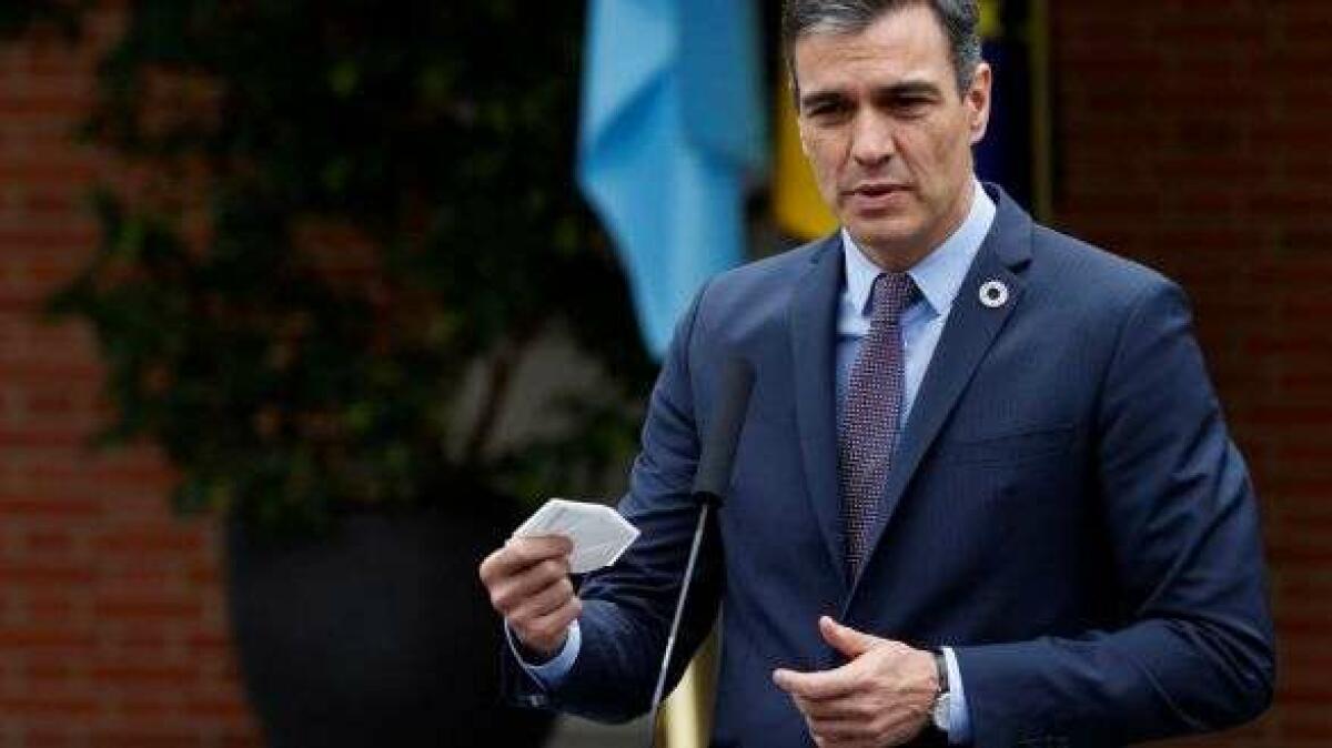 Sánchez, erre que erre: "Las comunidades tienen amplios instrumentos para hacer frente a la pandemia"