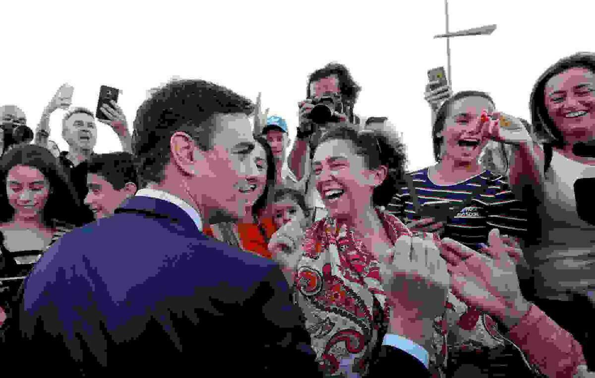 El PSOE se dispara en intenci&oacute;n de voto y se sit&uacute;a primero, seg&uacute;n el CIS