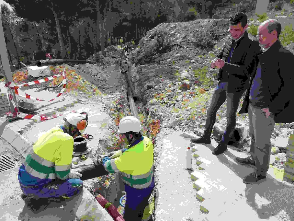 La Nuc&iacute;a &middot; El Pol&iacute;gono Industrial contar&aacute;  con una nueva toma de suministro de agua