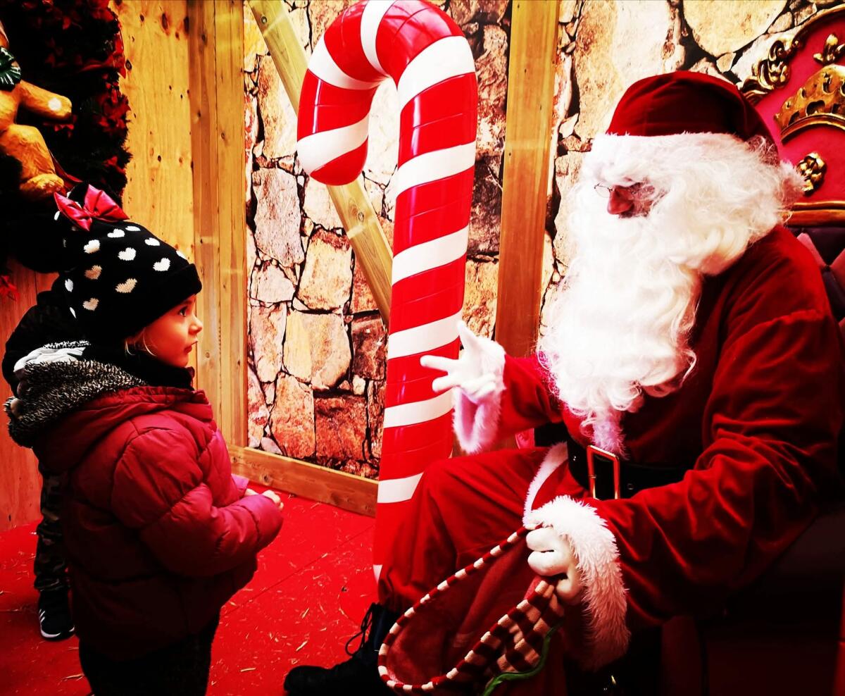 Confrides se prepara para acoger tres d&iacute;as m&aacute;gicos en la feria navide&ntilde;a m&aacute;s esperada de la provincia