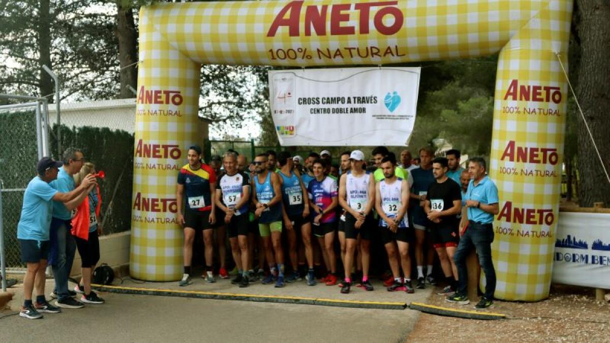 Cerca de 450 personas apoyan al Doble Amor en su IV Cross Solidario Campo a Través 