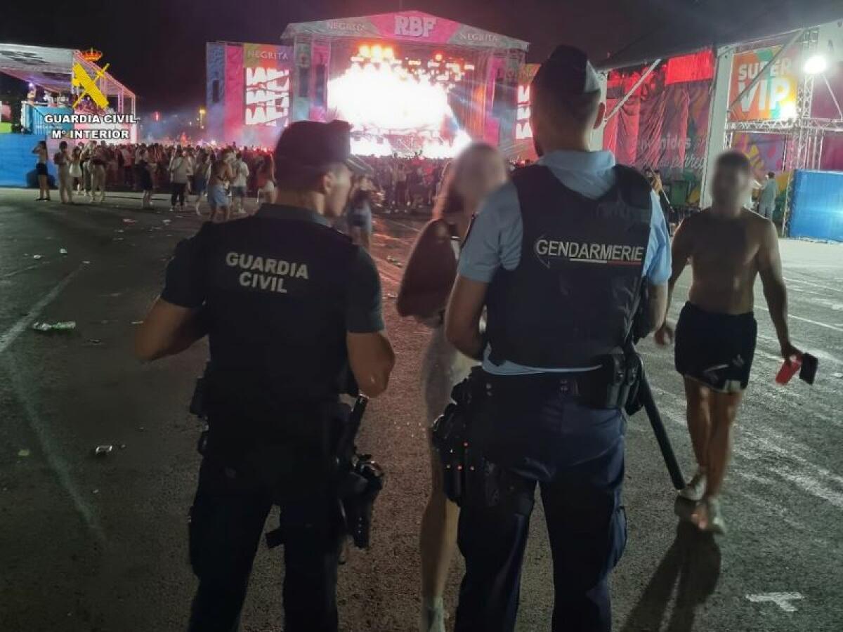 La Guardia Civil detiene a seis personas por tráfico de drogas durante el pasado festival de música celebrado en Torrevieja