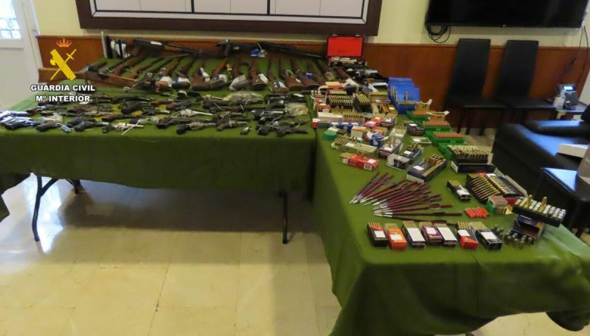 Desmantelado en Alicante un taller clandestino de armas ilegales