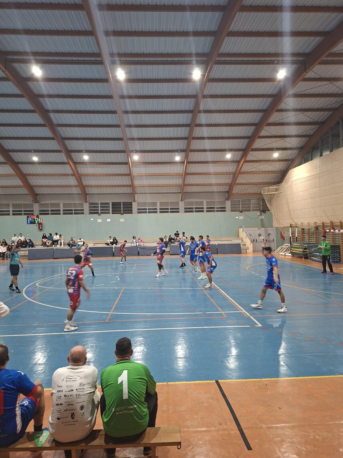 Victoria clara del Hàndbol la Vila senior