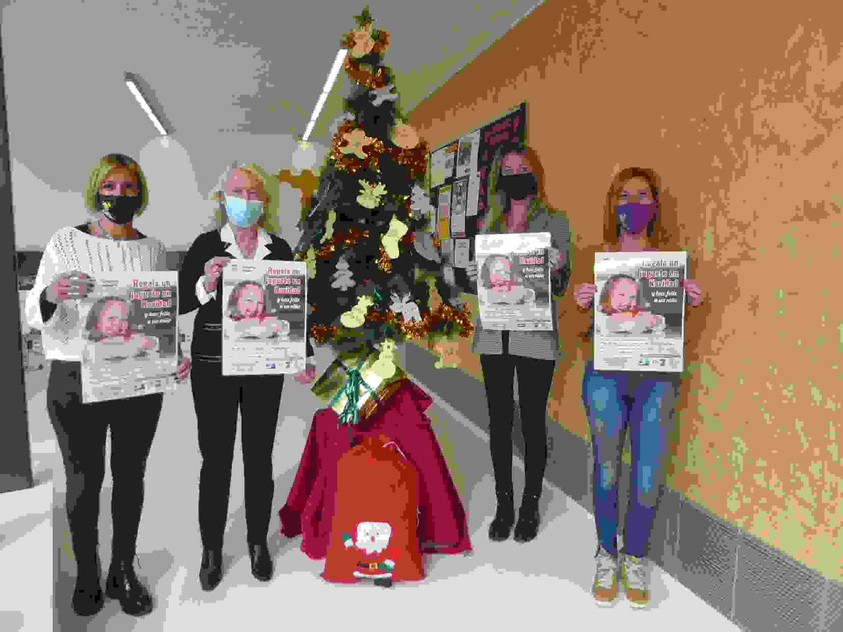 Campaña Solidaria “Regala un juguete en Navidad”