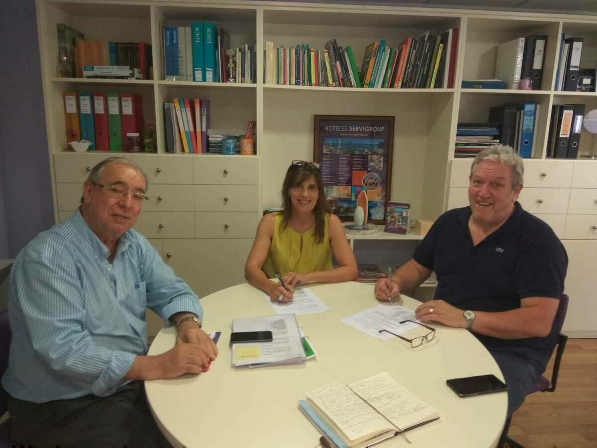 Hoteles Servigroup contin&uacute;a apoyando al Balonmano Benidorm