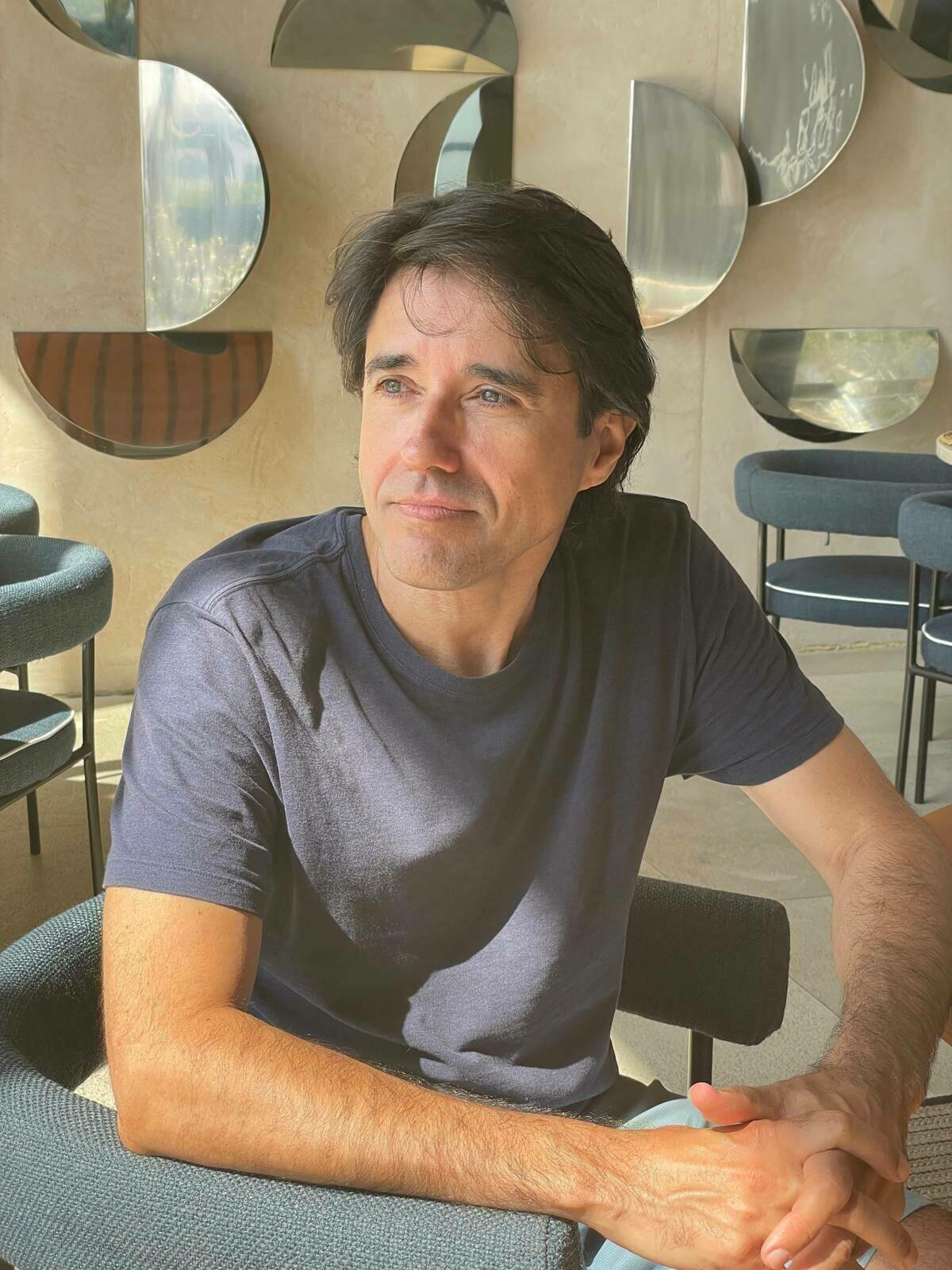 Toni Montesinos: “”El amor por la muerte en la cultura germana” es mi nuevo libro y reconozco que es un título poético y duro”