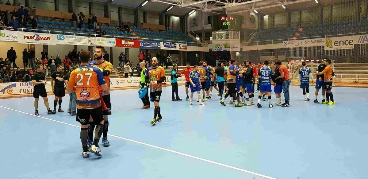 BM Benidorm &middot; Una p&eacute;sima primera parte deja al Balonmano Benidorm fuera de la Copa del Rey