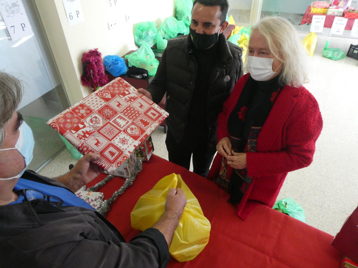 “Entrega Extraordinaria” de Alimentos y Juguetes por Navidad