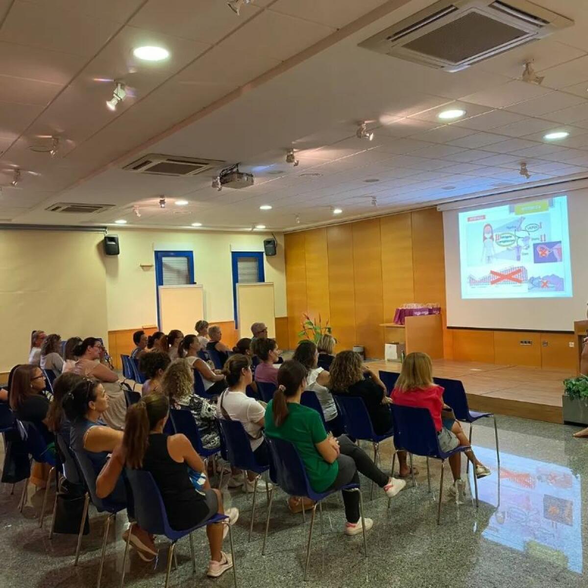 El Centre Juvenil acogió una charla sobre menopausia organizada por Igualdad 