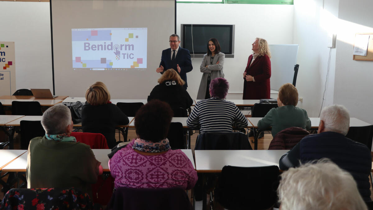 Benidorm TIC inicia los cursos de alfabetización digital en tres aulas y ampliando los horarios a las tardes  