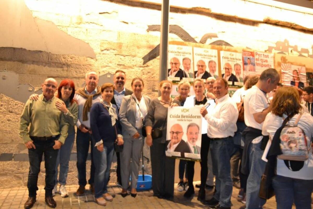 VOX Benidorm presentó su candidatura llenando el Llorca Llinares