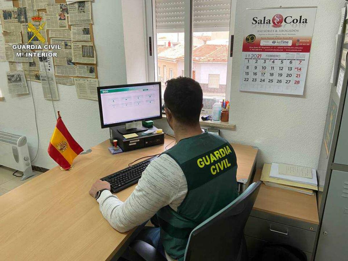 La Guardia Civil esclarece cinco delitos de robo en viviendas de la Marina Baixa e interior de Alicante