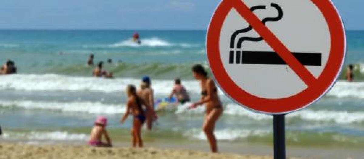 Fumar en la playa de l&rsquo;Albir estar&aacute; prohibido en breve