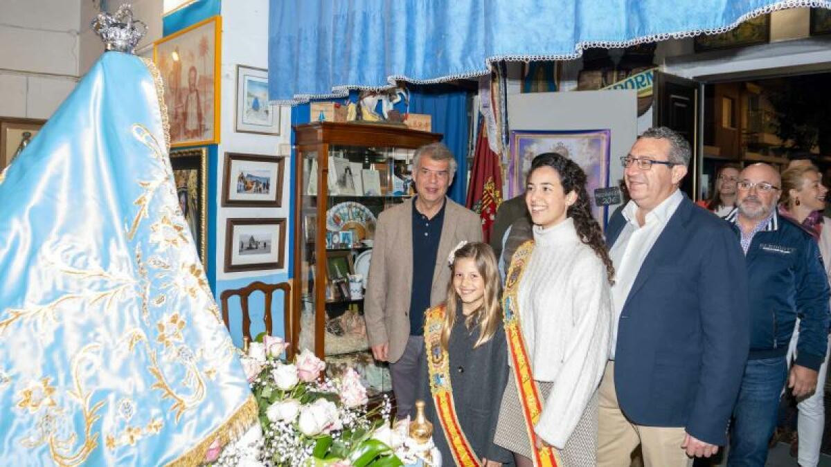 ‘La Barqueta’ reúne una exposición con 30 originales de la Mare de Déu del Sofratge