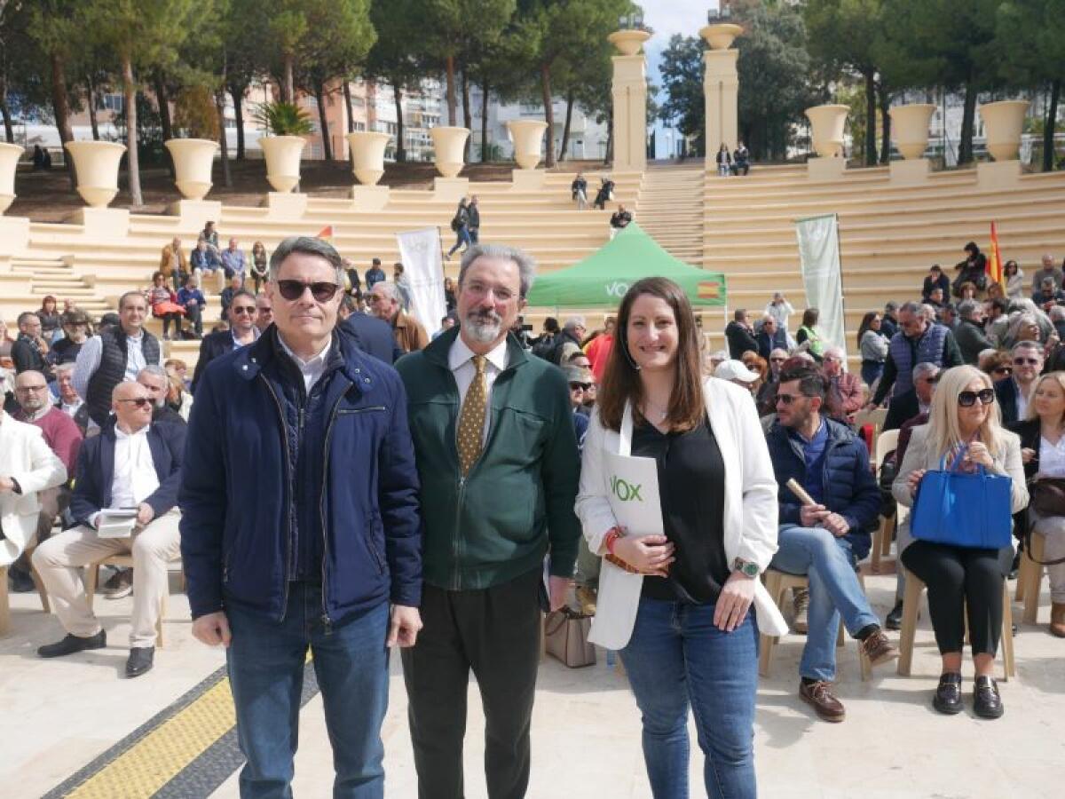 VOX celebra en Benidorm el primer acto `Cuida Lo Tuyo´ en la provincia de Alicante